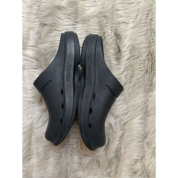 OOFOS Oocloog Clogs Sandals Mules Black Womens 11 Mens 9 Slip On Comfort - Picture 2 of 8